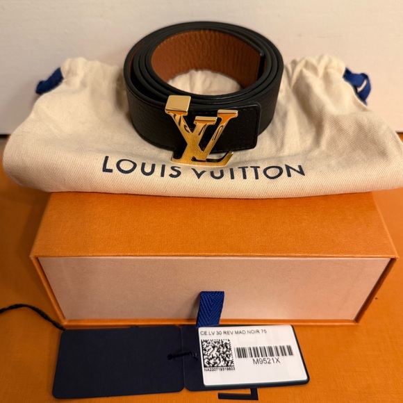 🤎🖤 LV reversible belt - pristine - Picture 2 of 10